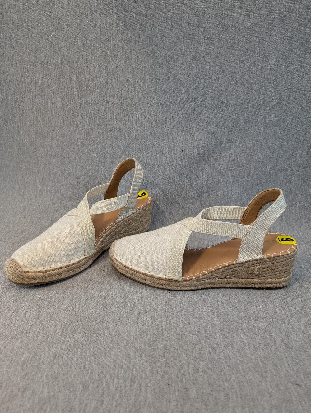 Tommy Bahama Canvas Wedge Sandals Women's 9M Cream Tan Closed Toe